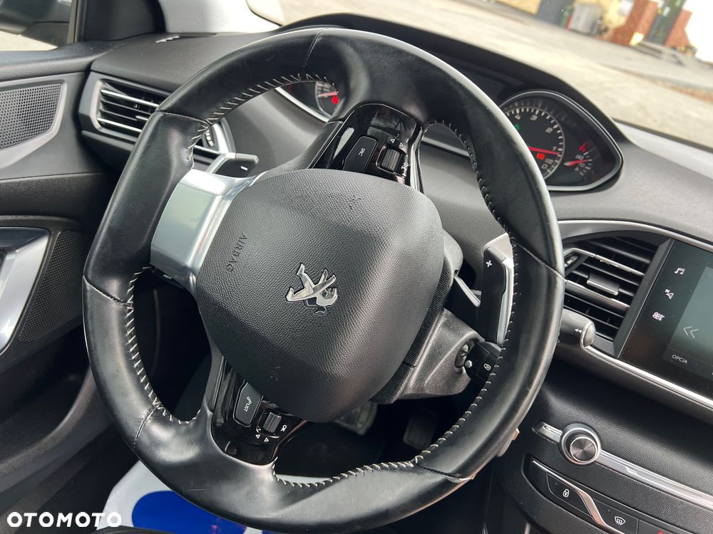 Peugeot 308 - 32