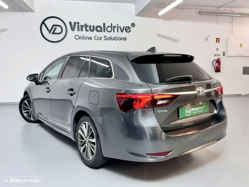 Toyota Avensis Touring Sports 2.0 D-4D Luxury+GPS - 9