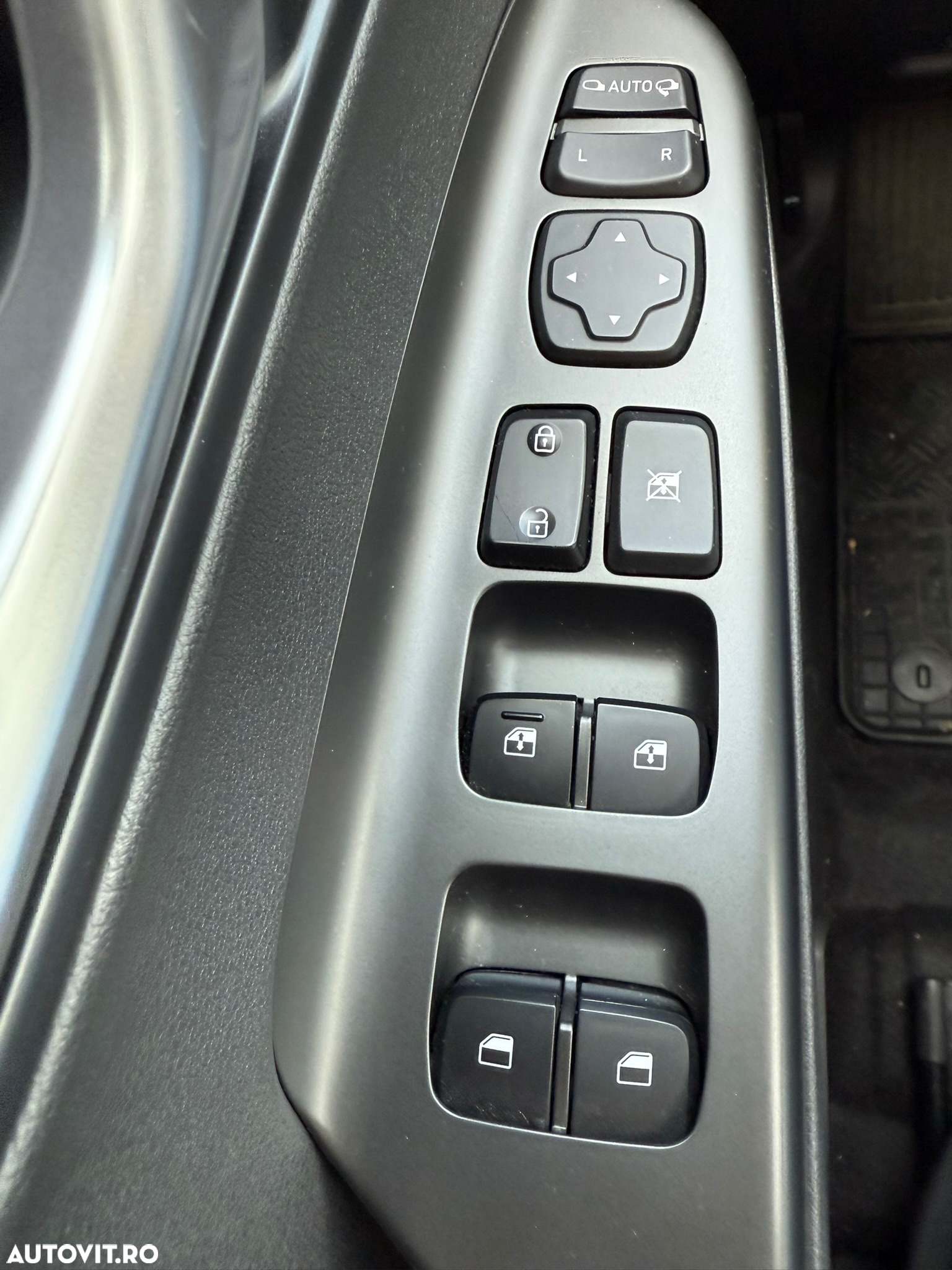 Hyundai KONA Electric 204CP Highway + Navi - 11