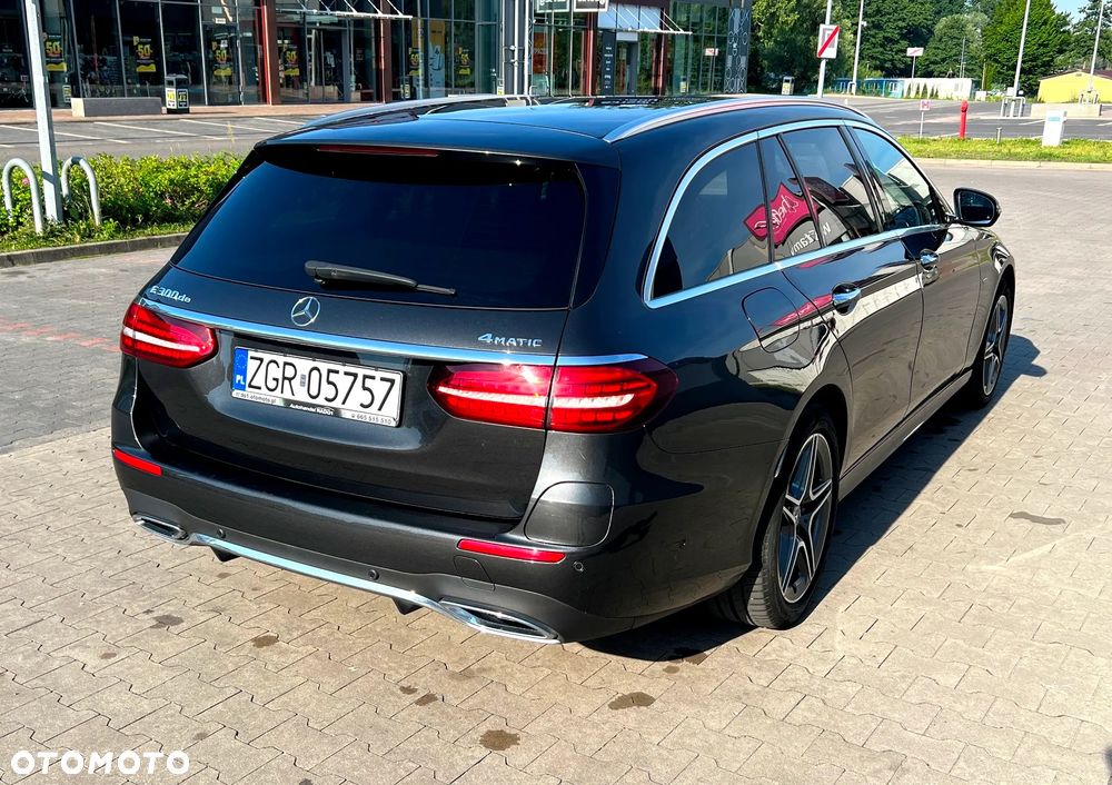 Mercedes-Benz Klasa E 300 de 4Matic 9G-TRONIC AMG Line - 11