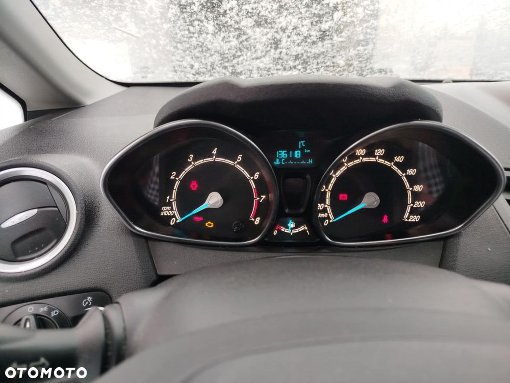 Ford Fiesta - 11