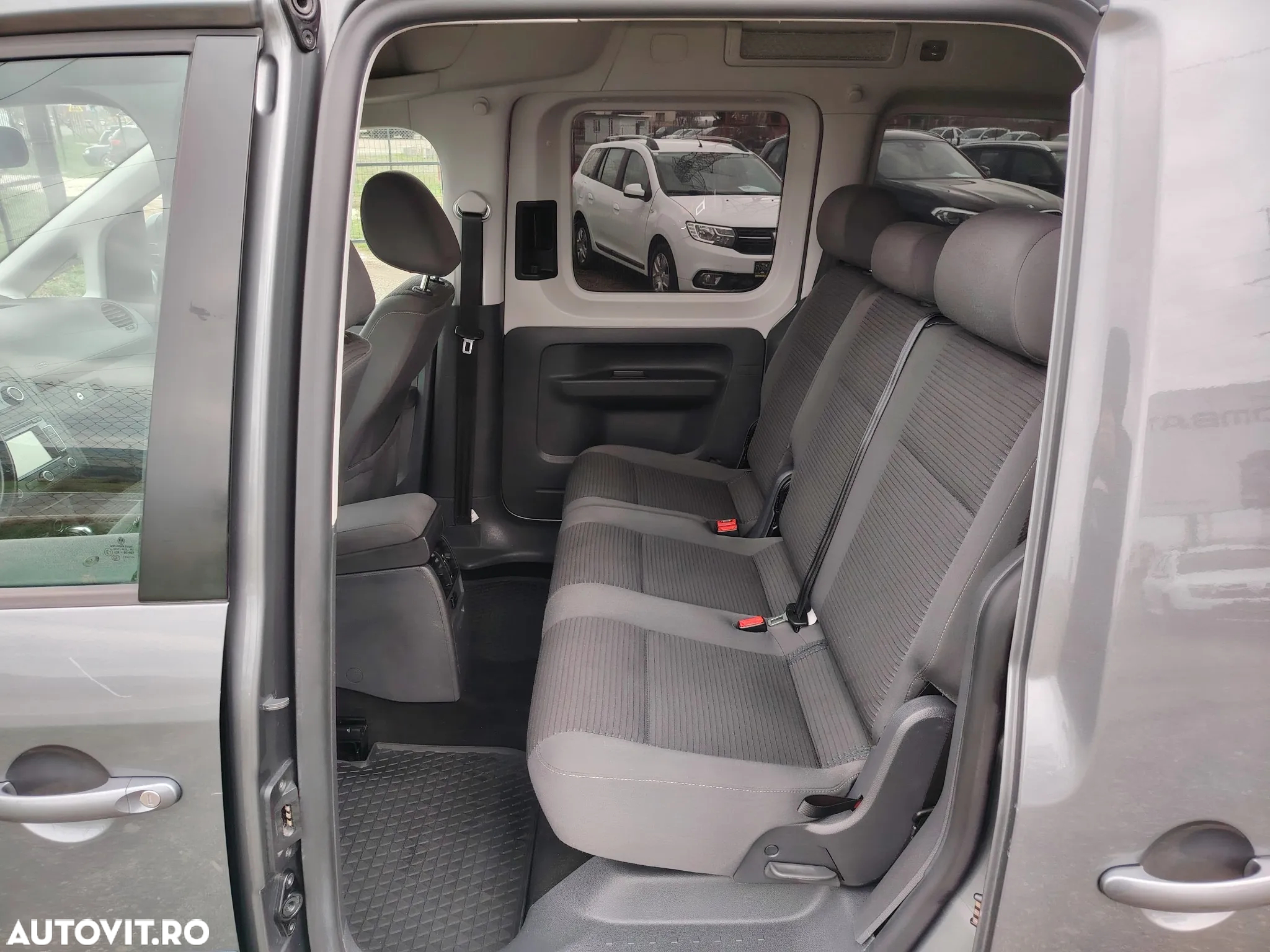 Volkswagen Caddy 1.6 TDI Comfortline DSG - 7
