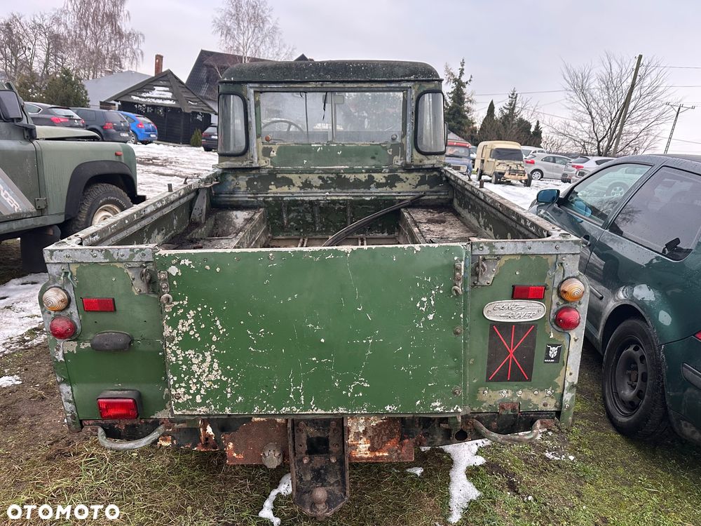 Land Rover Defender - 12
