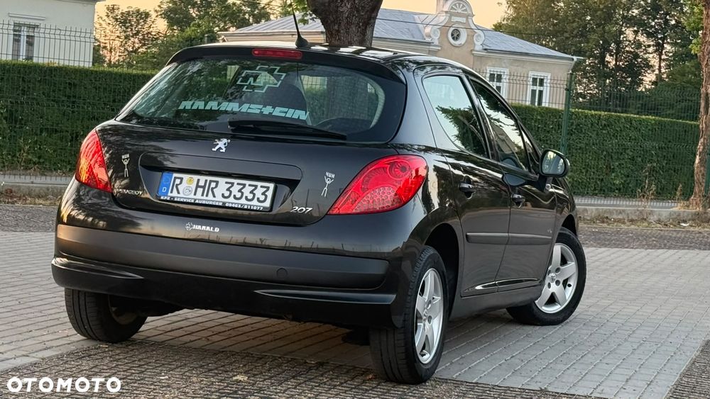 Peugeot 207 75 Urban Move - 36