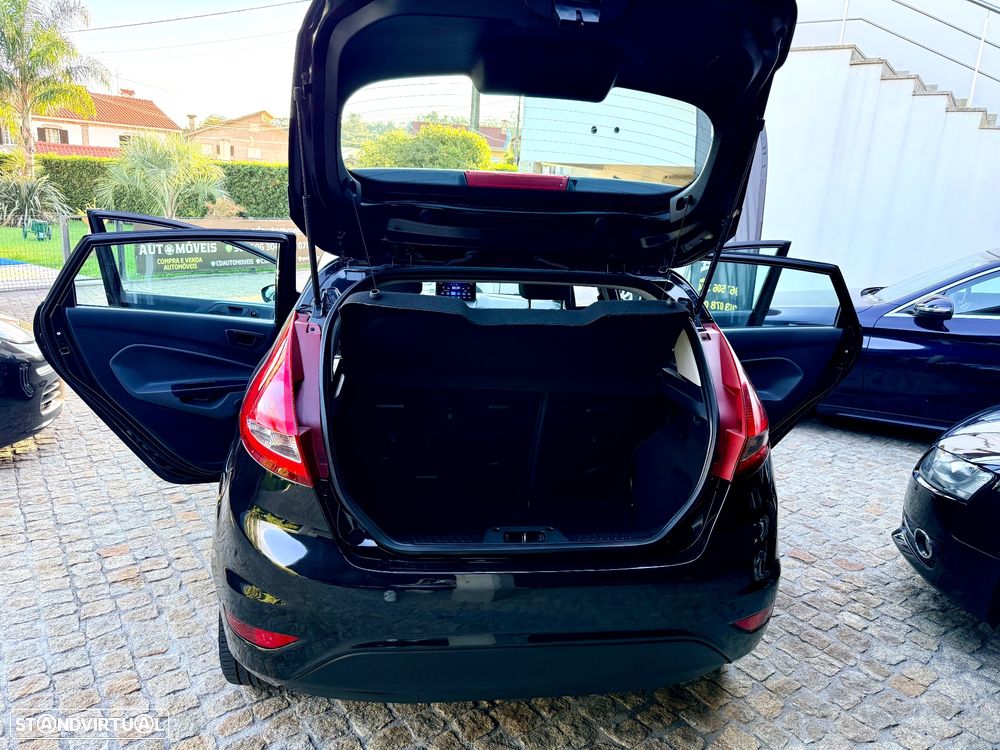 Ford Fiesta 1.4 TDCi Titanium - 35