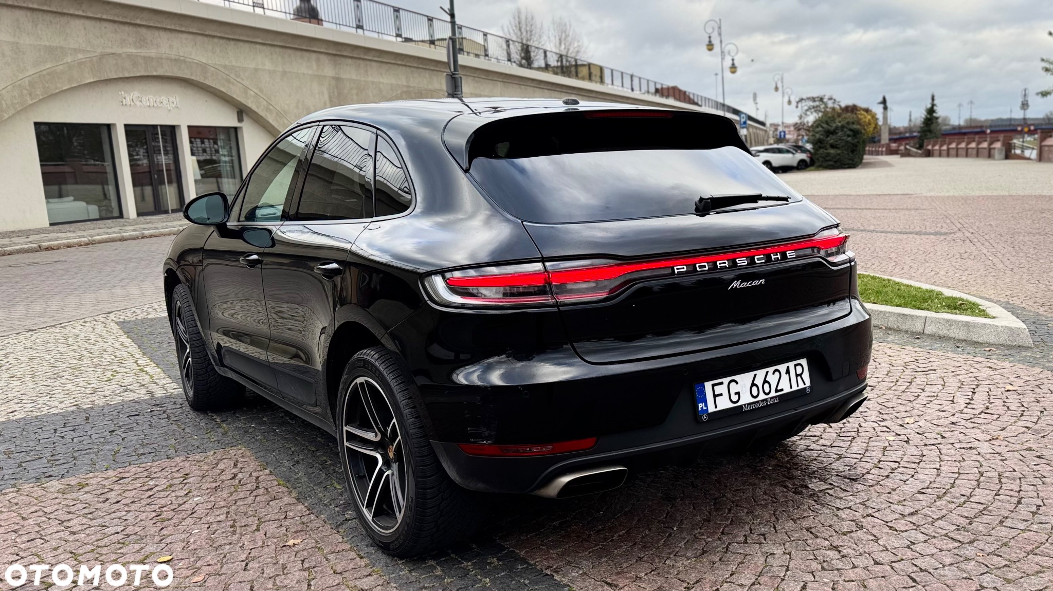 Porsche Macan Standard - 4