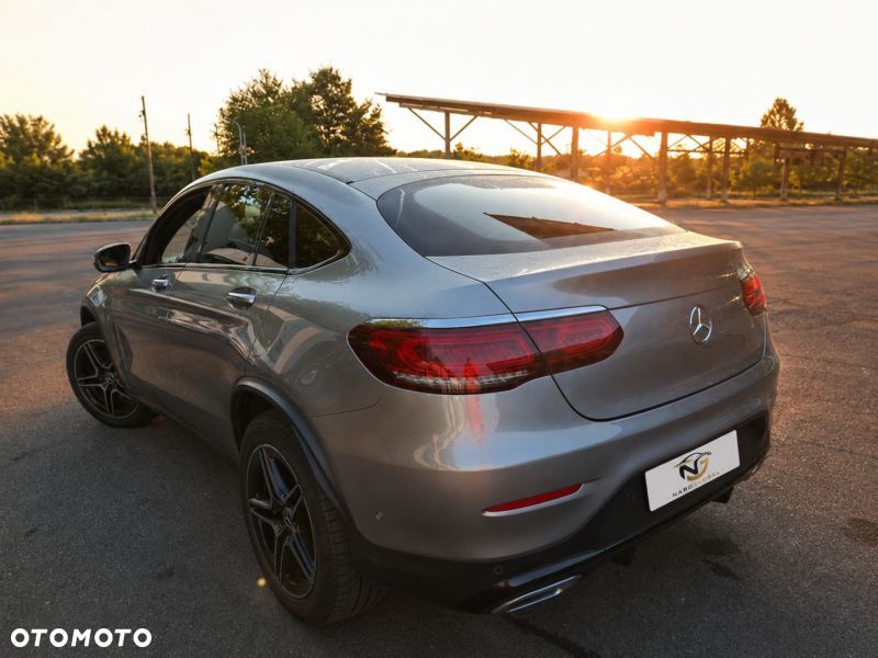 Mercedes-Benz GLC 300 de 4Matic 9G-TRONIC AMG Line Plus - 5