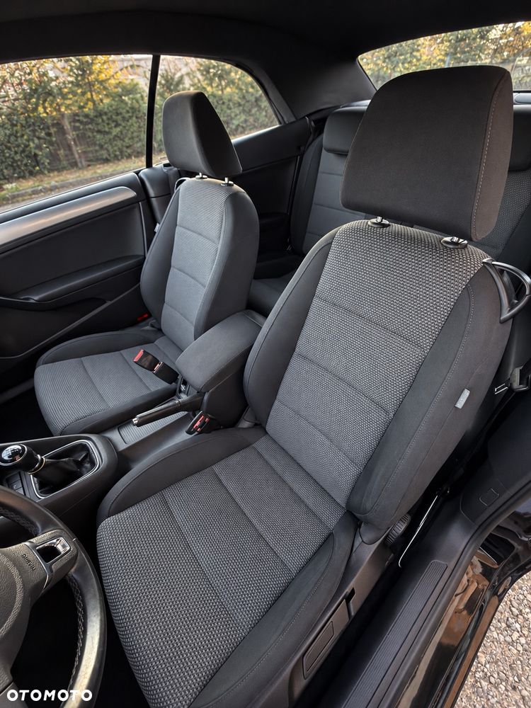 Volkswagen Golf - 23