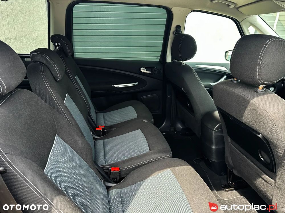 Ford Galaxy - 26