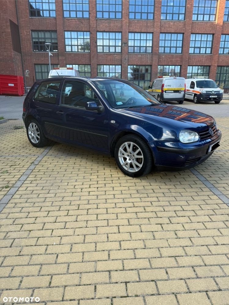 Volkswagen Golf 1.9 TDI Q - 5