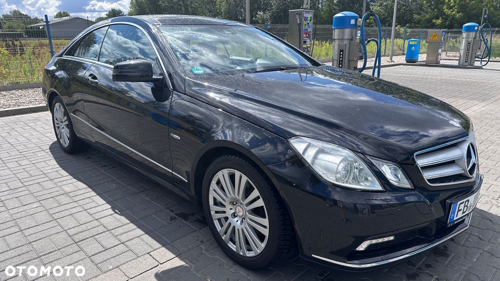 Mercedes-Benz Klasa E 350 CGI BlueEFFICIENCY 7G-TRONIC Avantgarde - 3