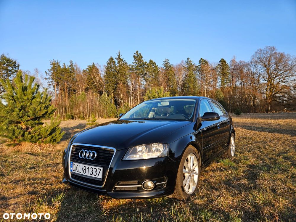 Audi A3 Sportback - 1