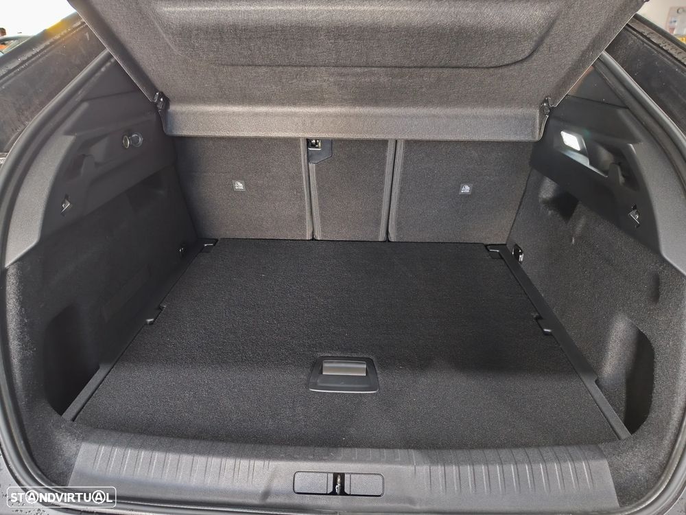 Peugeot 3008 1.2 Hybrid Allure e-DCS6 - 4