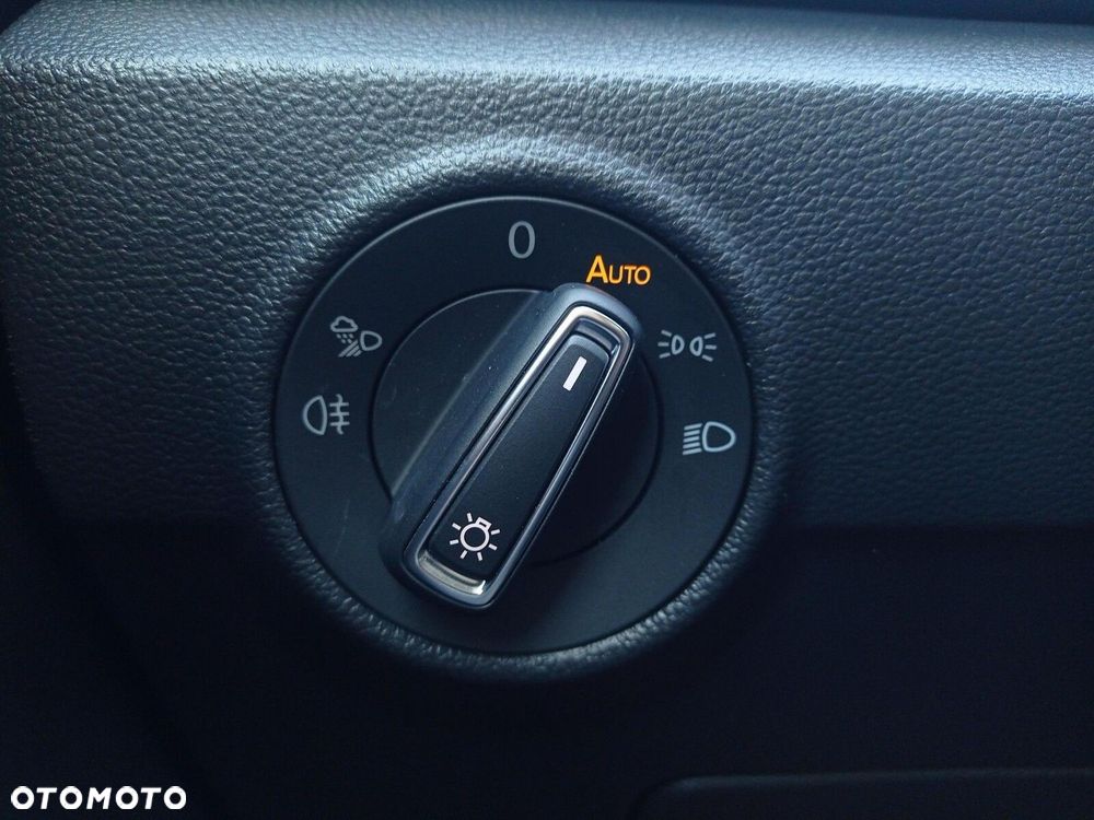 Volkswagen T-Roc 1.5 TSI Style DSG - 24