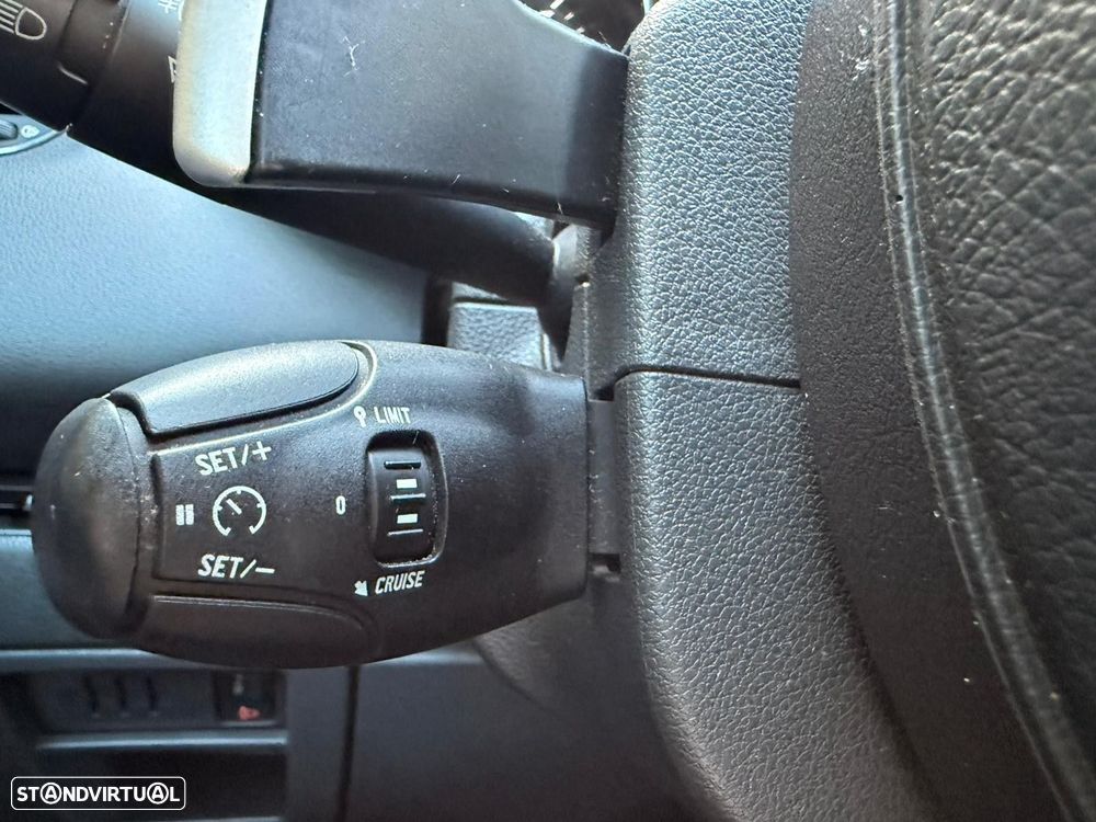 Peugeot 3008 1.6 HDi Executive CMP6 - 12