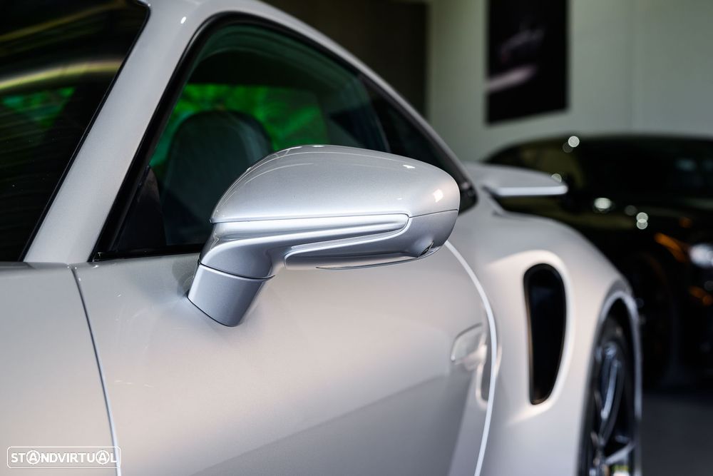 Porsche 911 (992) Turbo S - 7
