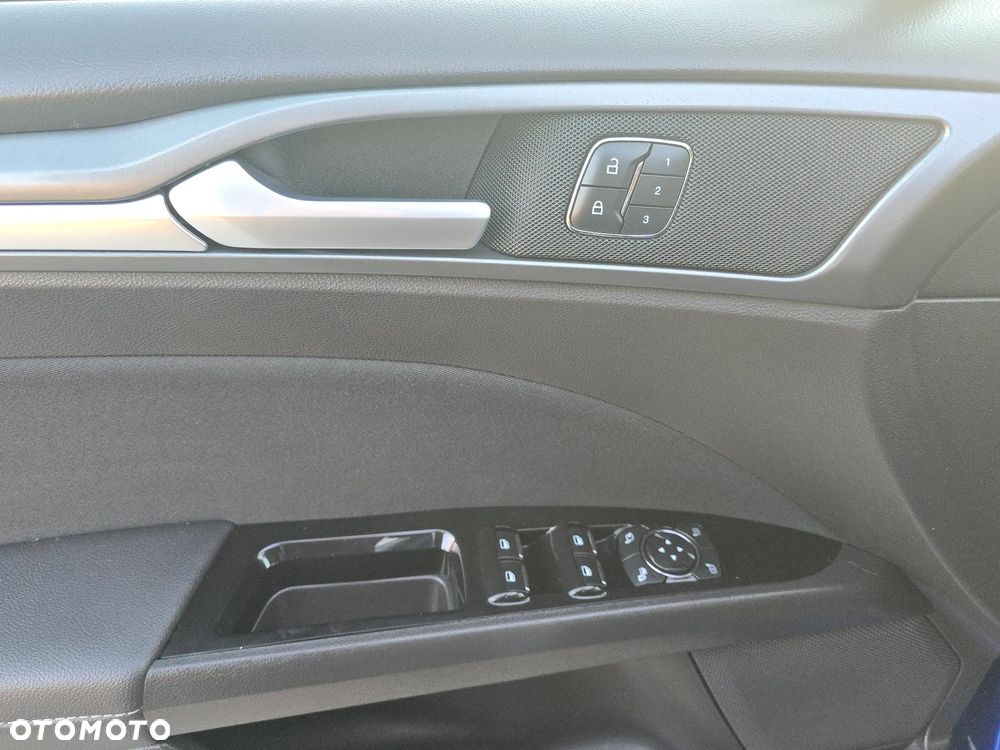 Ford Mondeo 2.0 EcoBoost ST-Line - 24