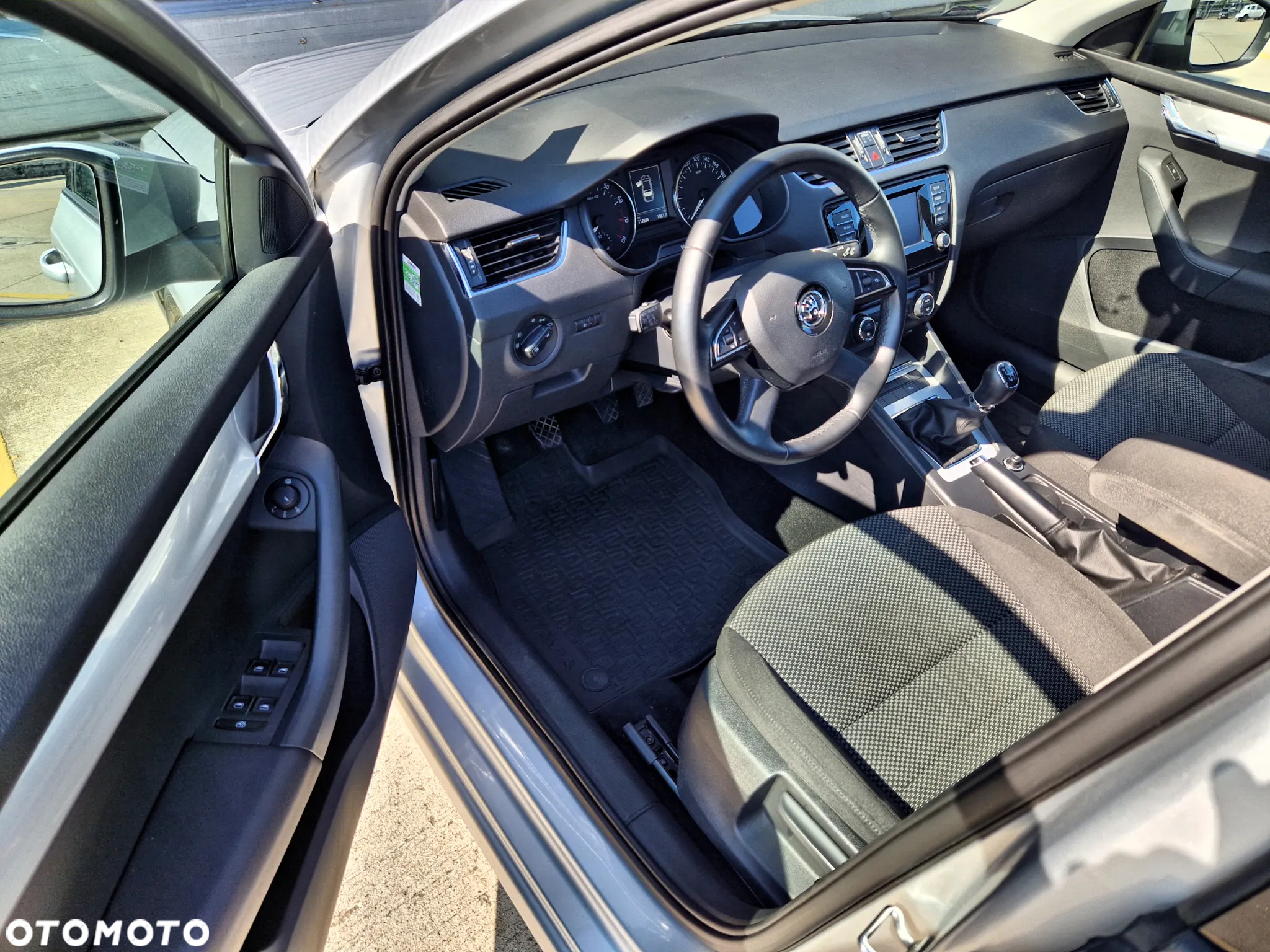 Skoda Octavia 1.4 TSI Ambition - 17