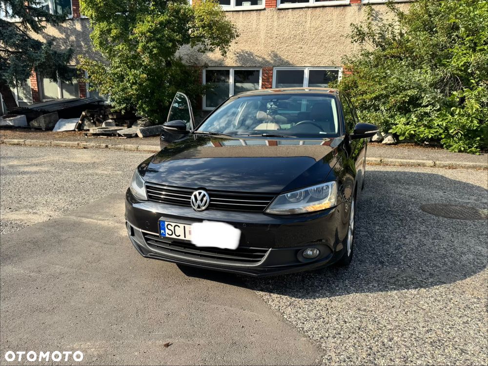 Volkswagen Jetta 1.4 TSI Comfortline - 1