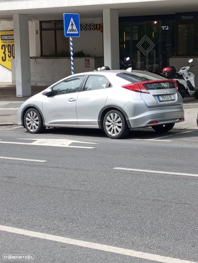 Honda Civic 2.2 i-DTEC Sport - 14