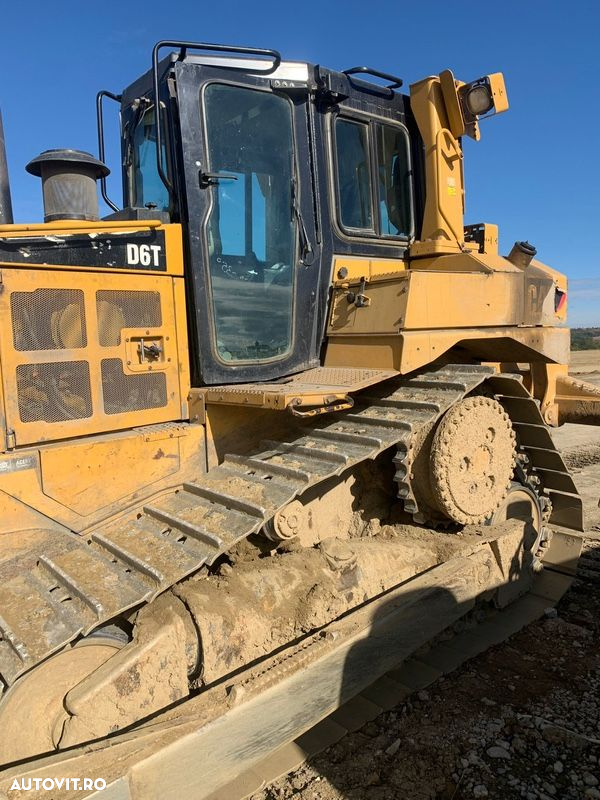 Caterpillar D6T - 8