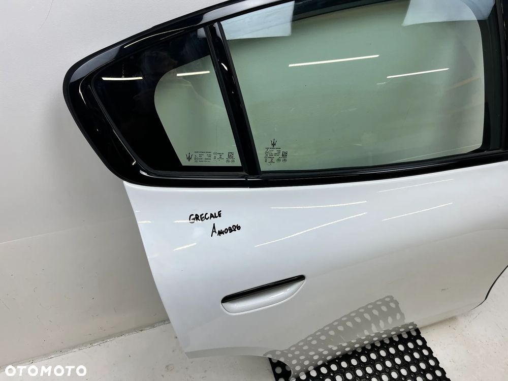 Drzwi tył tylne prawe Maserati Grecale - 2