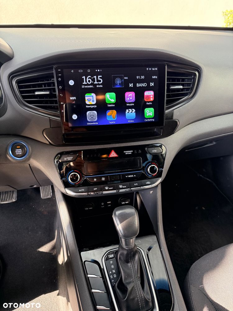 Hyundai IONIQ - 6