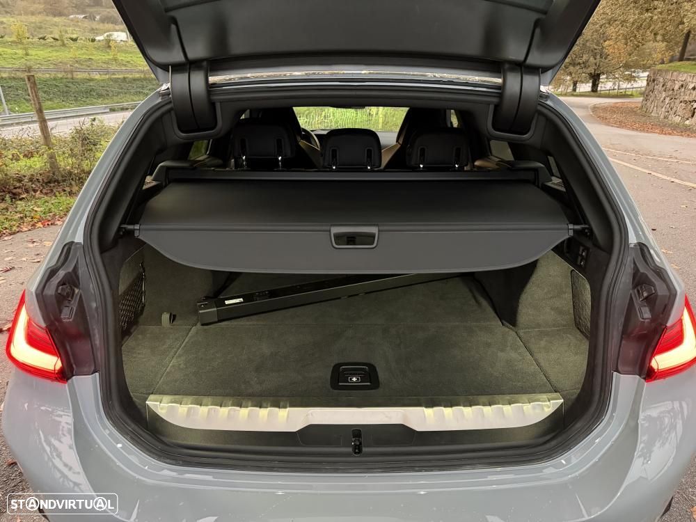 BMW 330 e Touring xDrive Aut. M Sport - 29