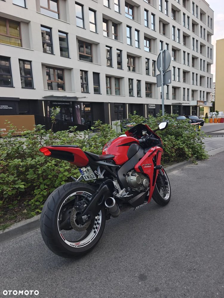 Honda CBR - 6