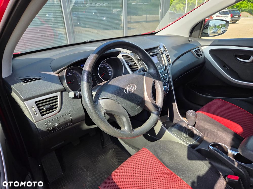 Hyundai i30 1.4 Comfort - 17