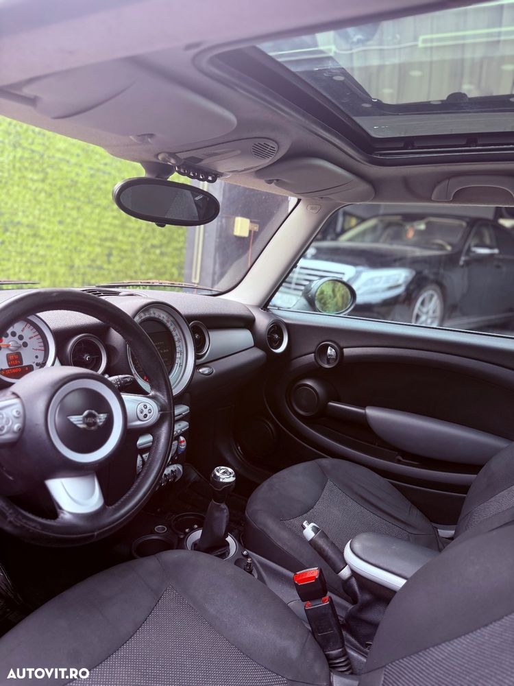 Mini Cooper D One - 11