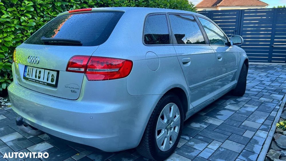 Audi A3 Sportback 1.6 Attraction - 4