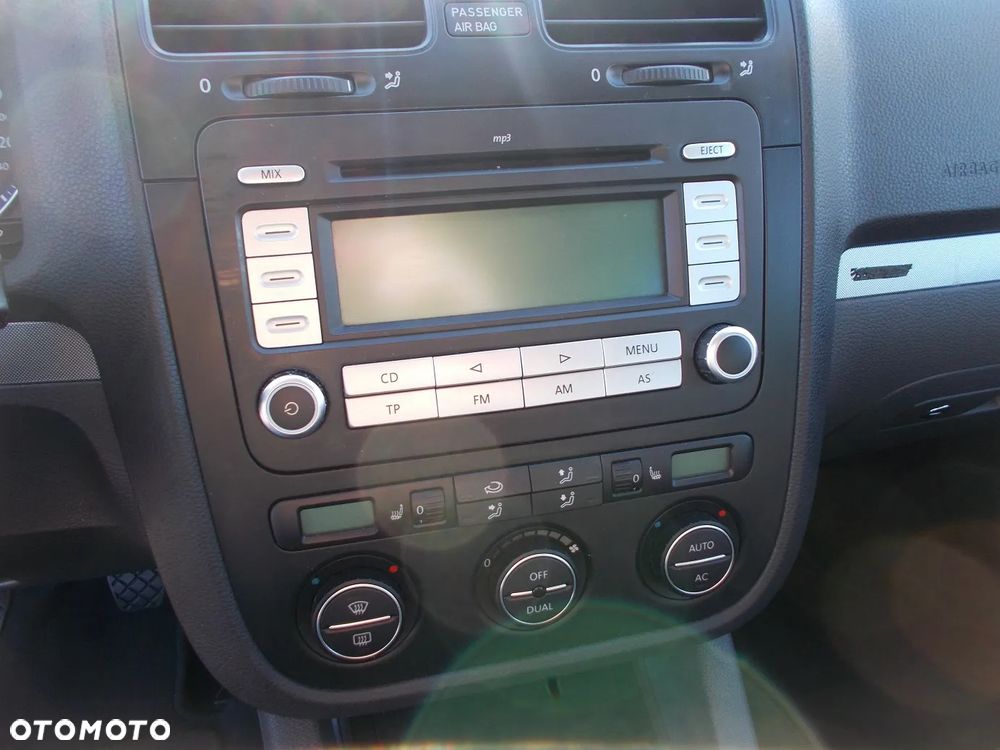 Volkswagen Jetta 1.4 TSI Comfortline - 22