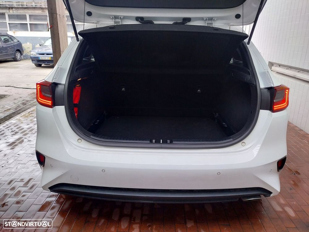 Kia Ceed 1.6 CRDi TX - 10