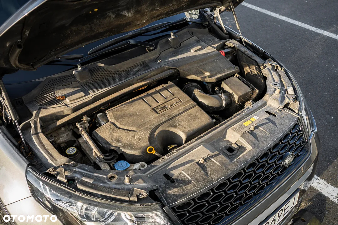 Land Rover Discovery Sport 2.0 Si4 HSE Luxury - 24