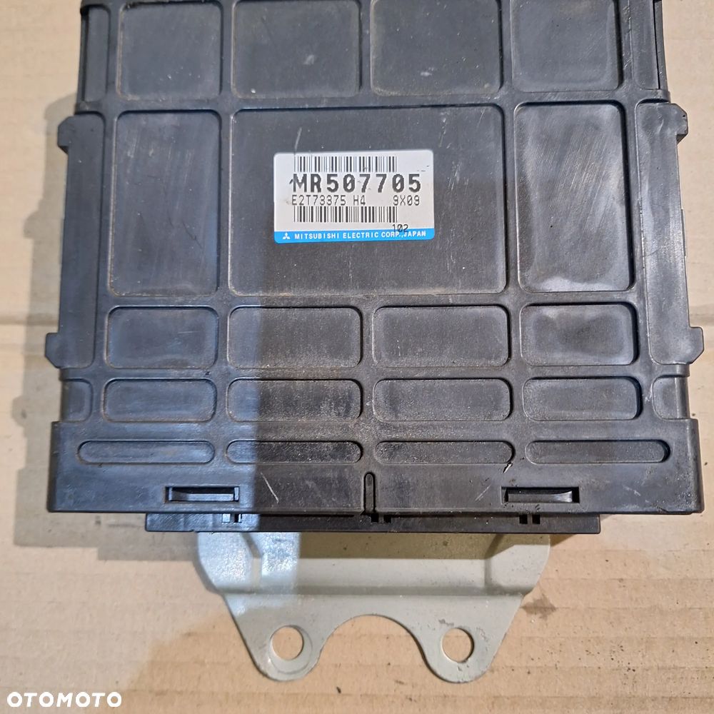 KOMPUTER MODUL STEROWNIK CARISMA MR507705 E2T73375H4 - 2