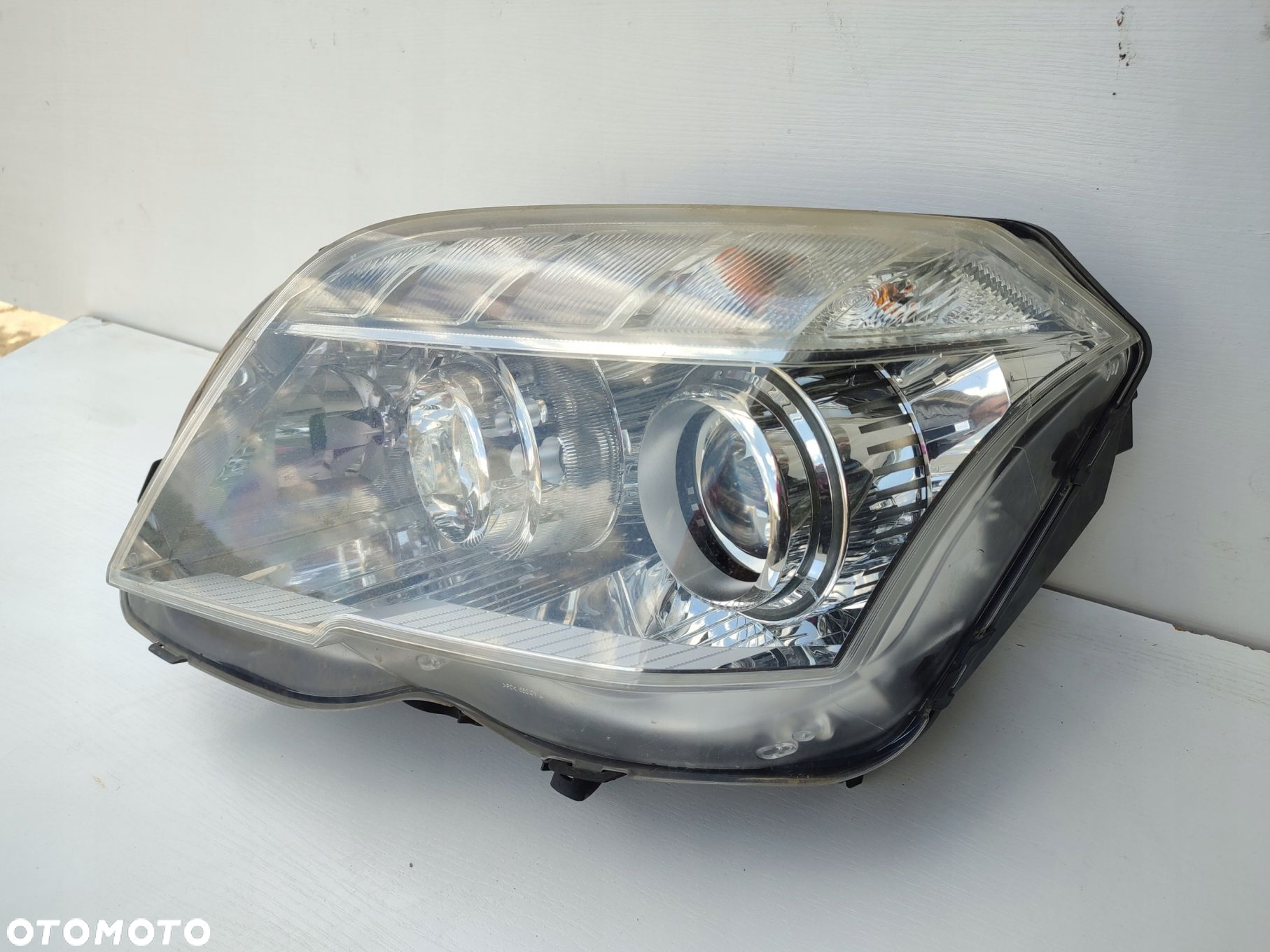 Lampa lewy przód MERCEDES GLK X204 XENON skrętny EU ORYGINAŁ A2048208859 - 2