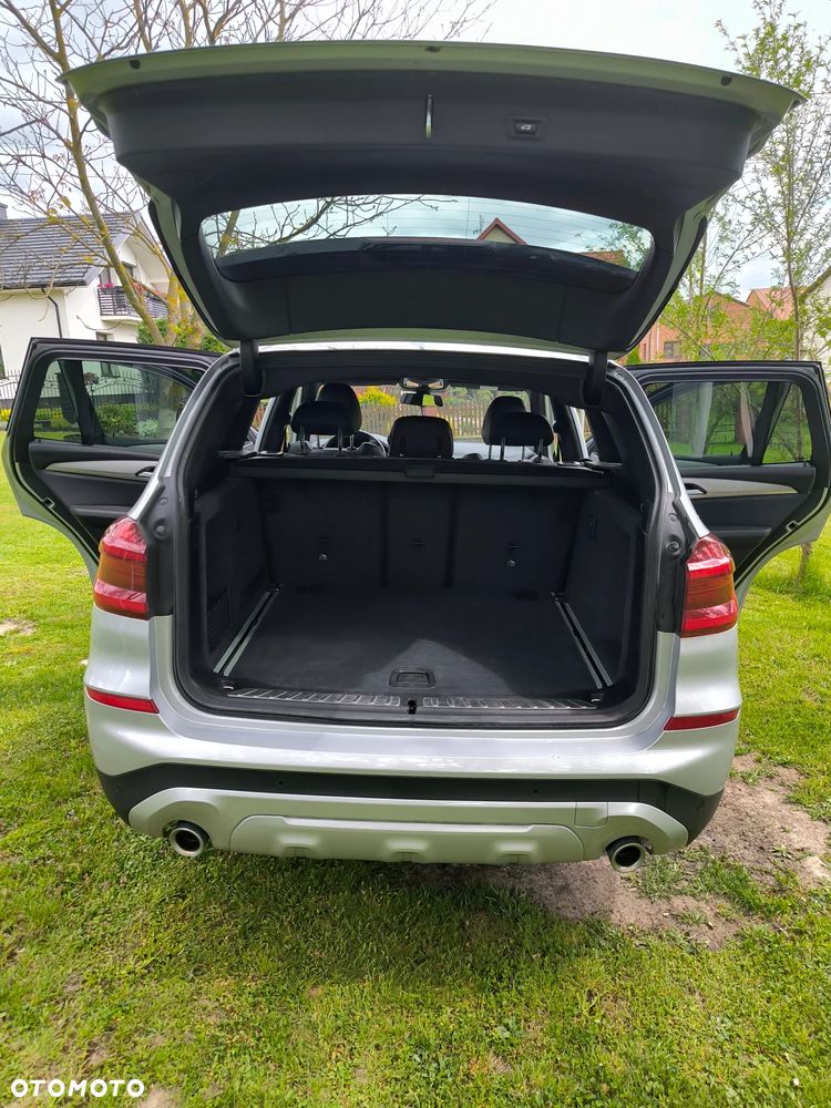 BMW X3 xDrive20d - 9