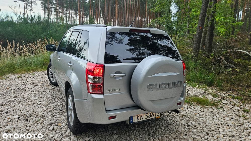 Suzuki Grand Vitara 2.4 Premium EU5 - 5