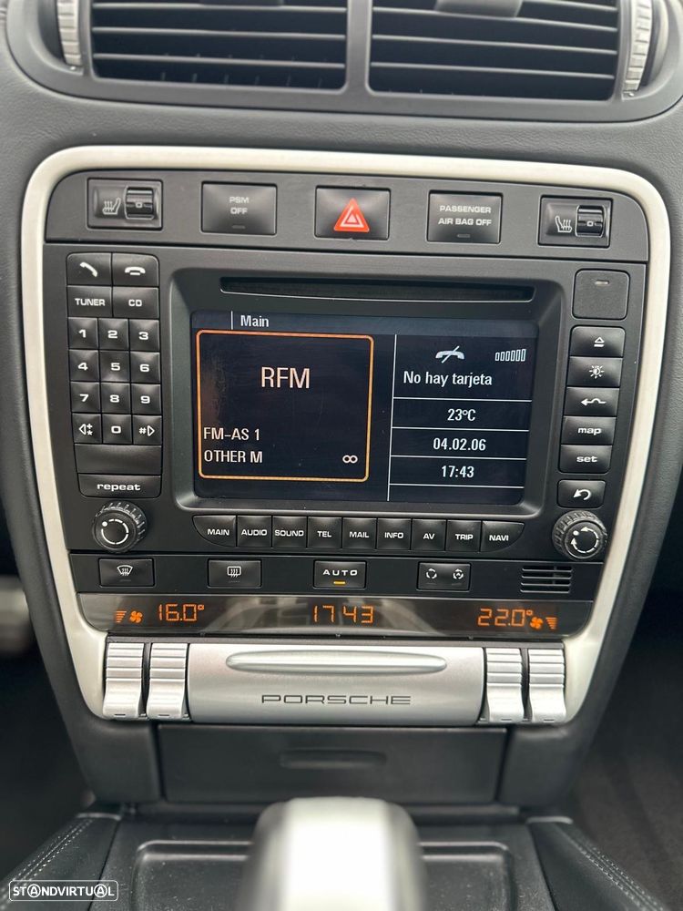 Porsche Cayenne Turbo - 22