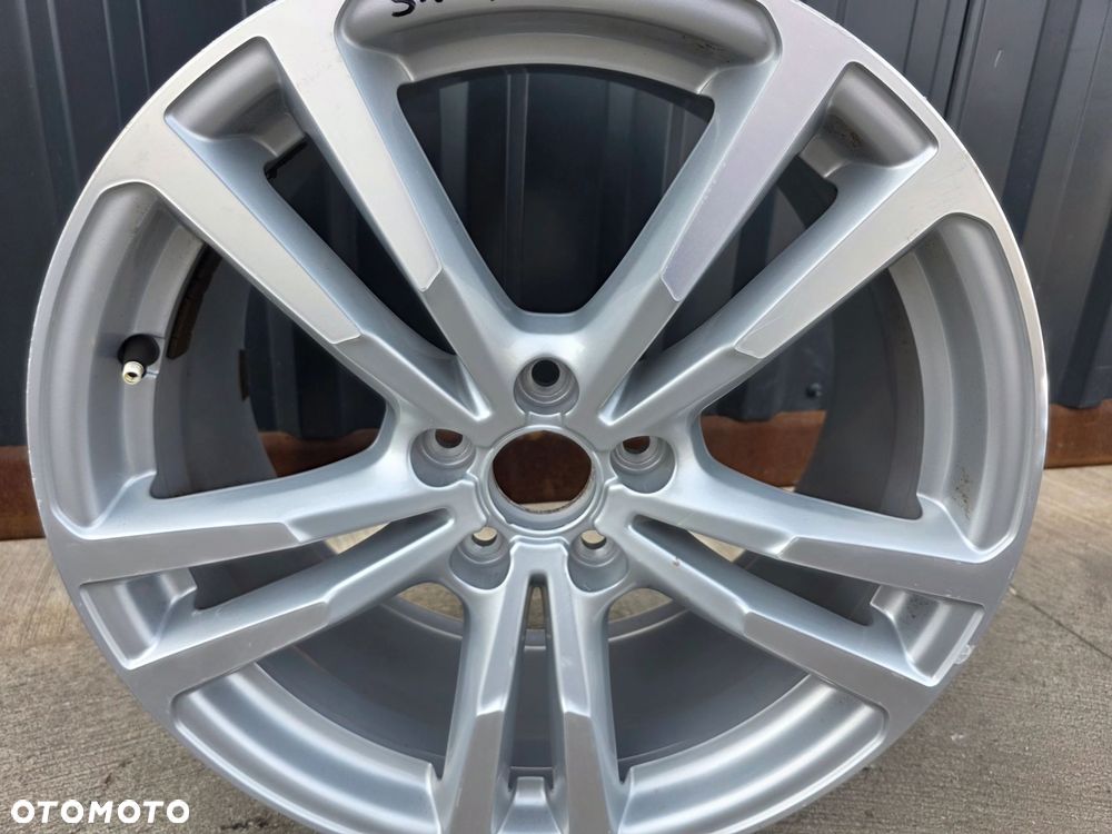 FELGA ALUMINIOWA AUDI A3 S3 8V VW SEAT 8.0J R18 ET46 8V0601025BC S10/26 - 5