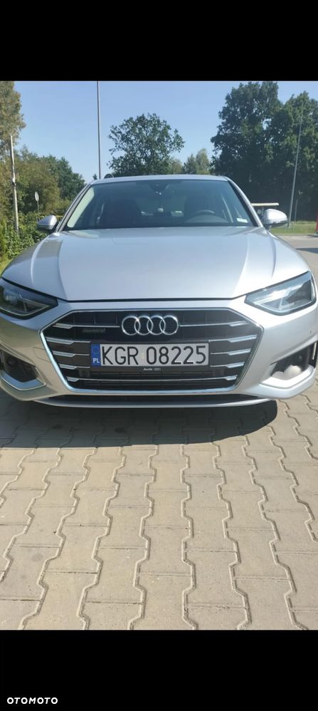 Audi A4 Limousine 40 TFSI quattro S tronic - 1