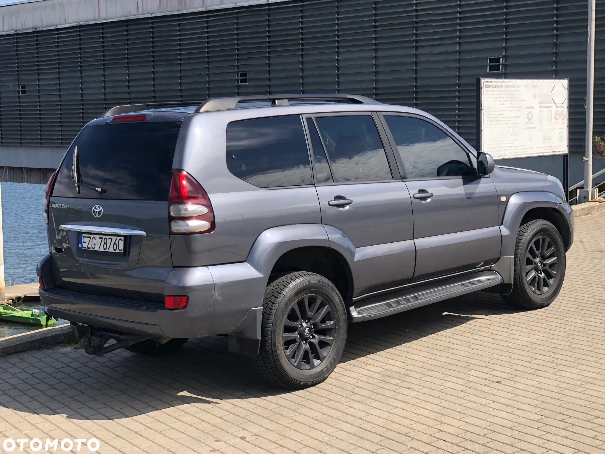 Toyota Land Cruiser - 19