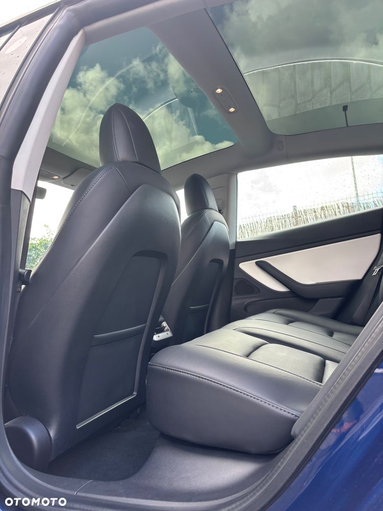 Tesla Model 3 - 17