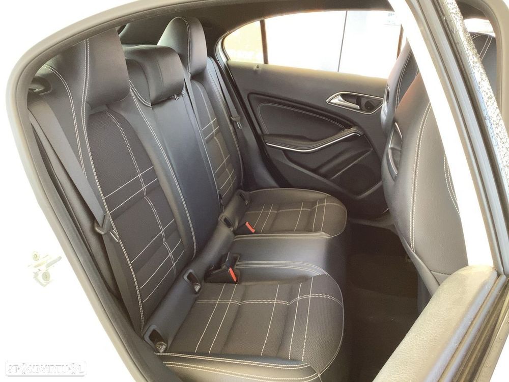 Mercedes-Benz A 160 d Urban Aut. - 7