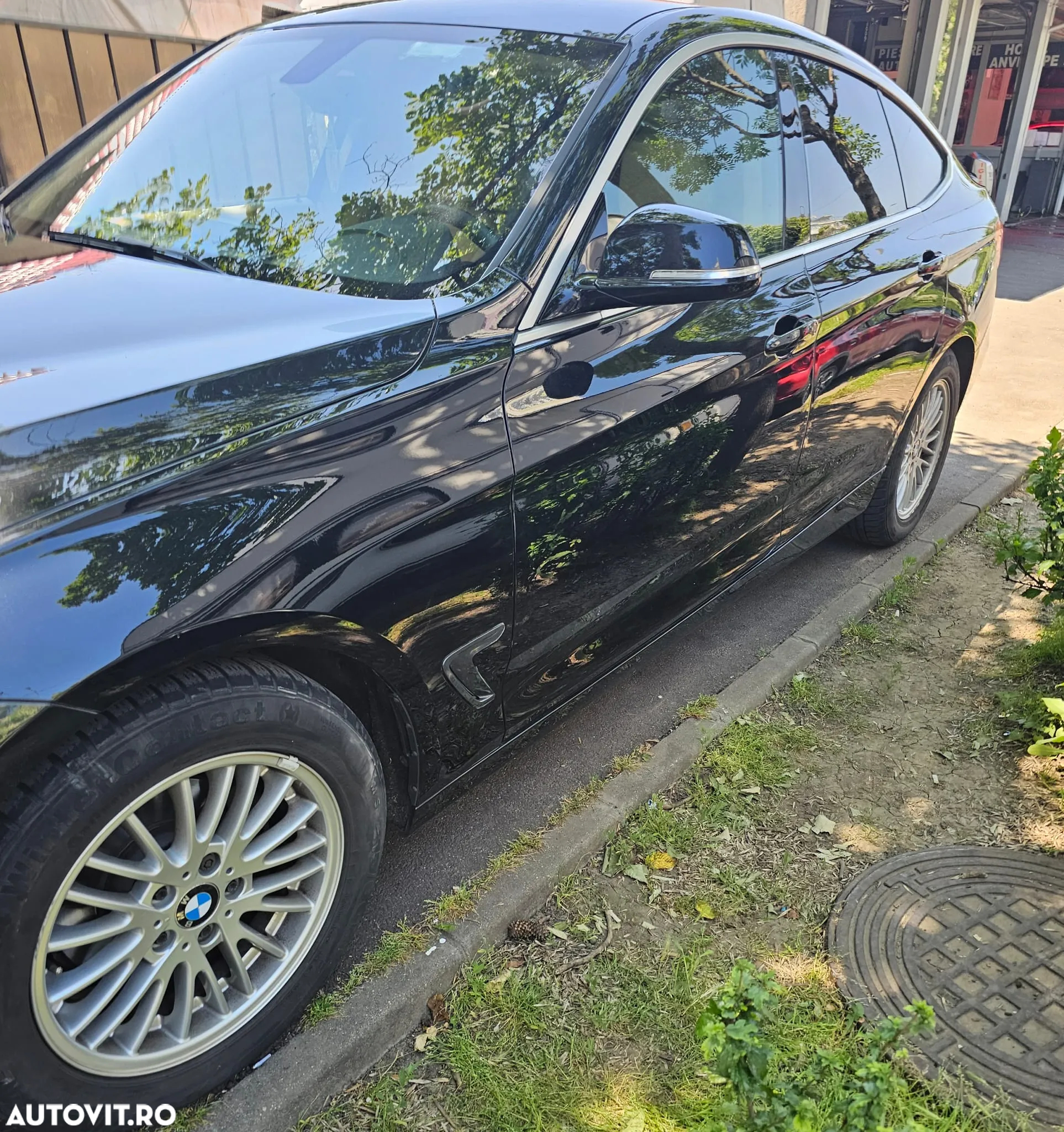BMW Seria 3 318d DPF Touring Edition Lifestyle - 2