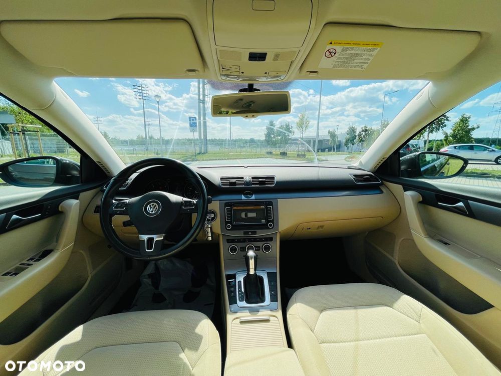 Volkswagen Passat 2.0 Blue TDI DSG SCR Highline - 12