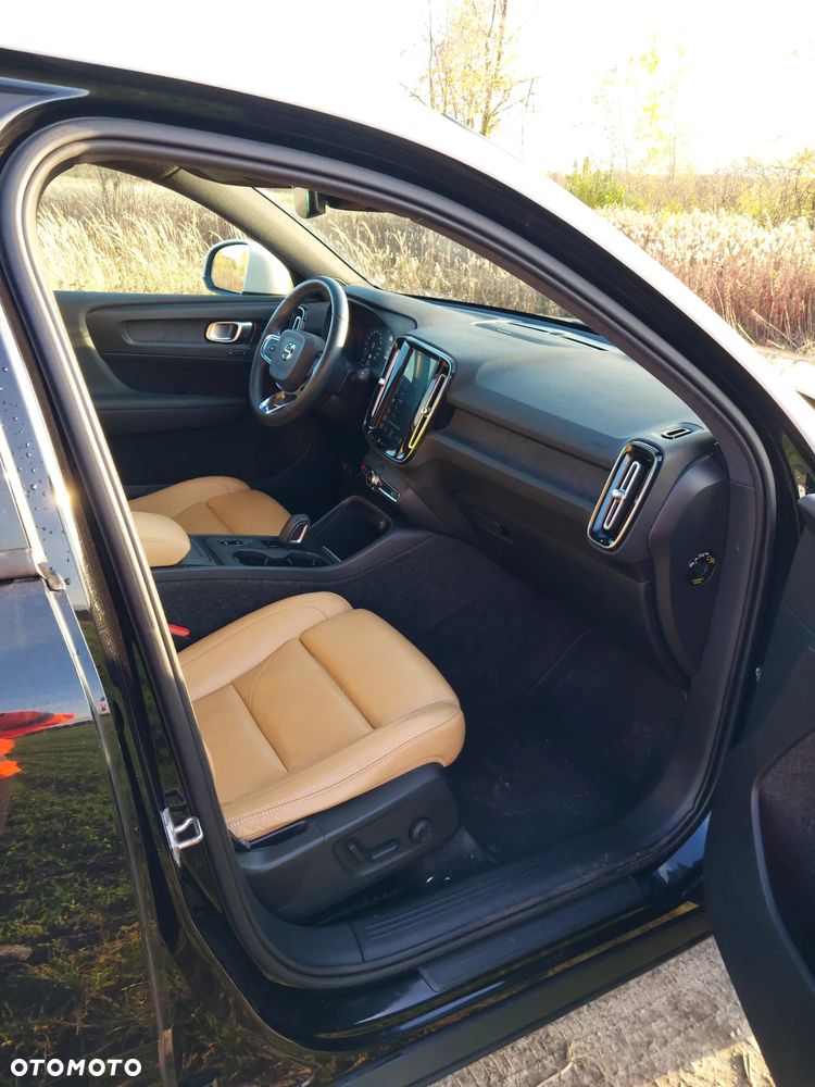 Volvo XC 40 T4 AWD R-Design - 8