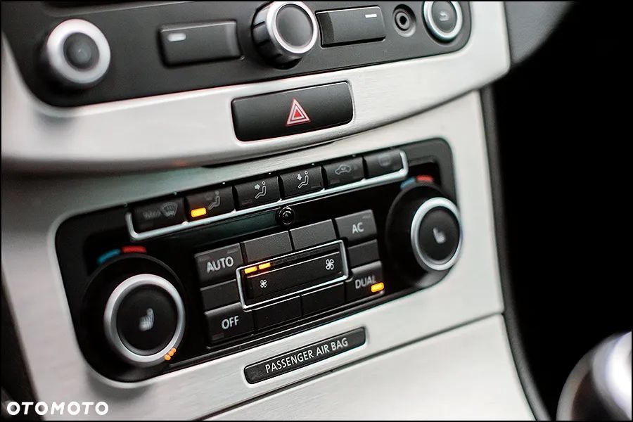 Volkswagen Passat - 27