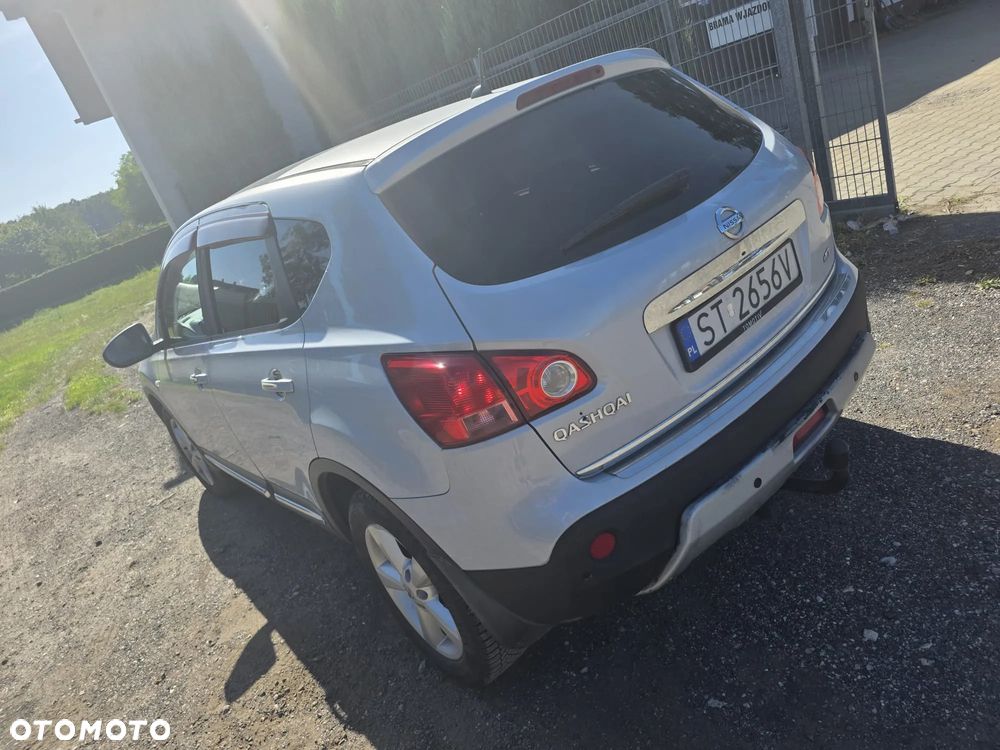 Nissan Qashqai 2.0 dCi 4 x 4 DPF tekna - 2